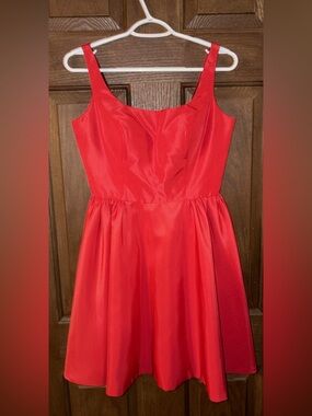 Sherri Hill Red Satin Midi Dress with Fitted Bodice
(Willing to negotiate)